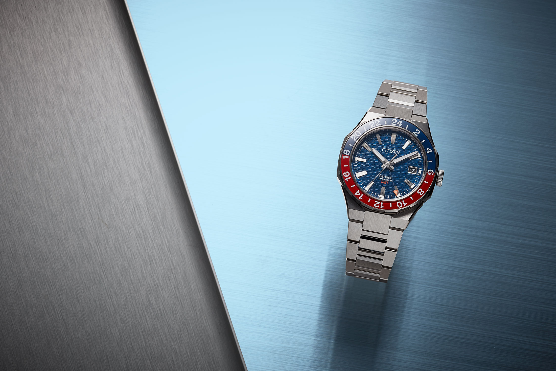 シリーズエイト 880メカニカル（ブルー）