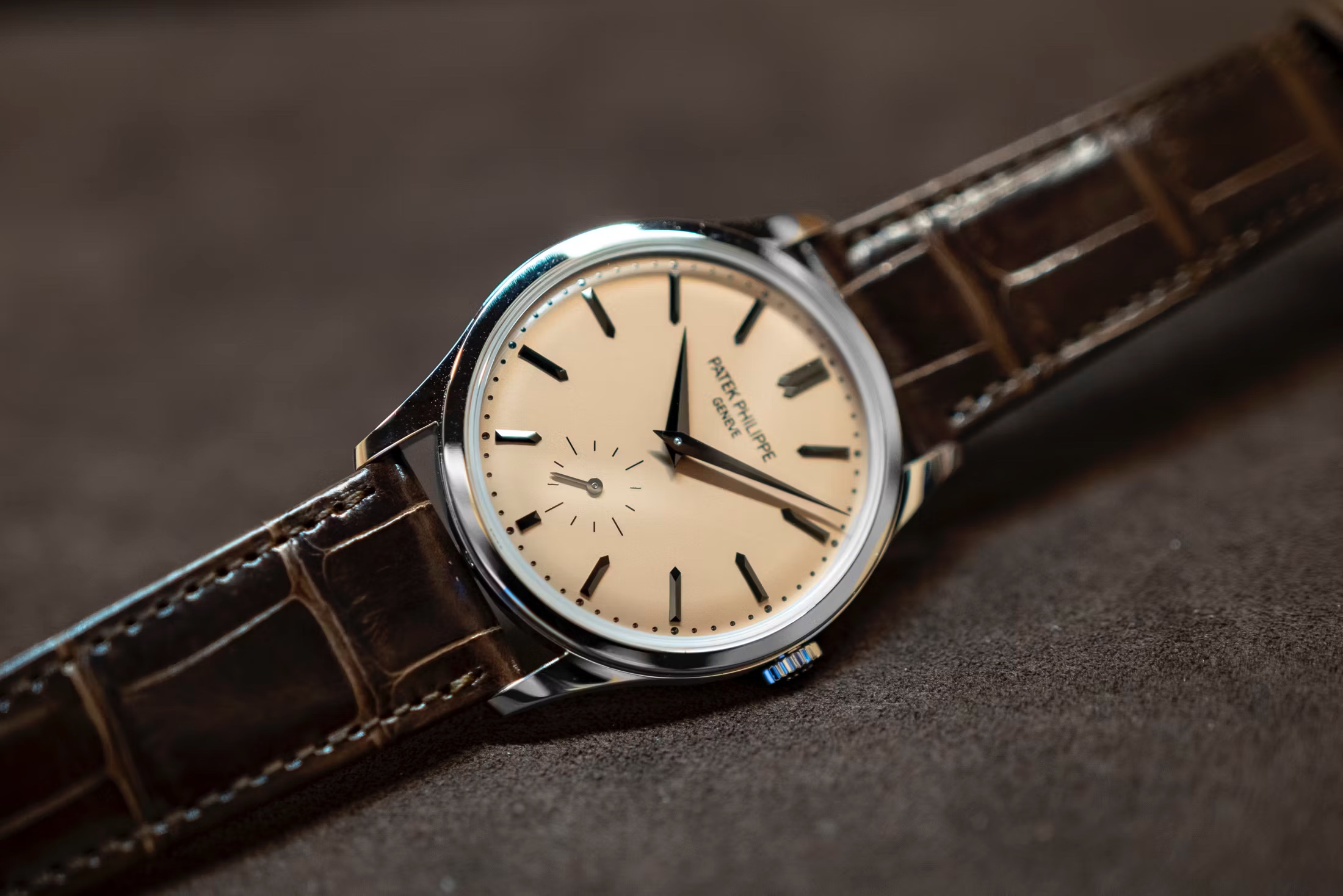 パテック フィリップ カラトラバ Ref.6196Pを実機レビュー