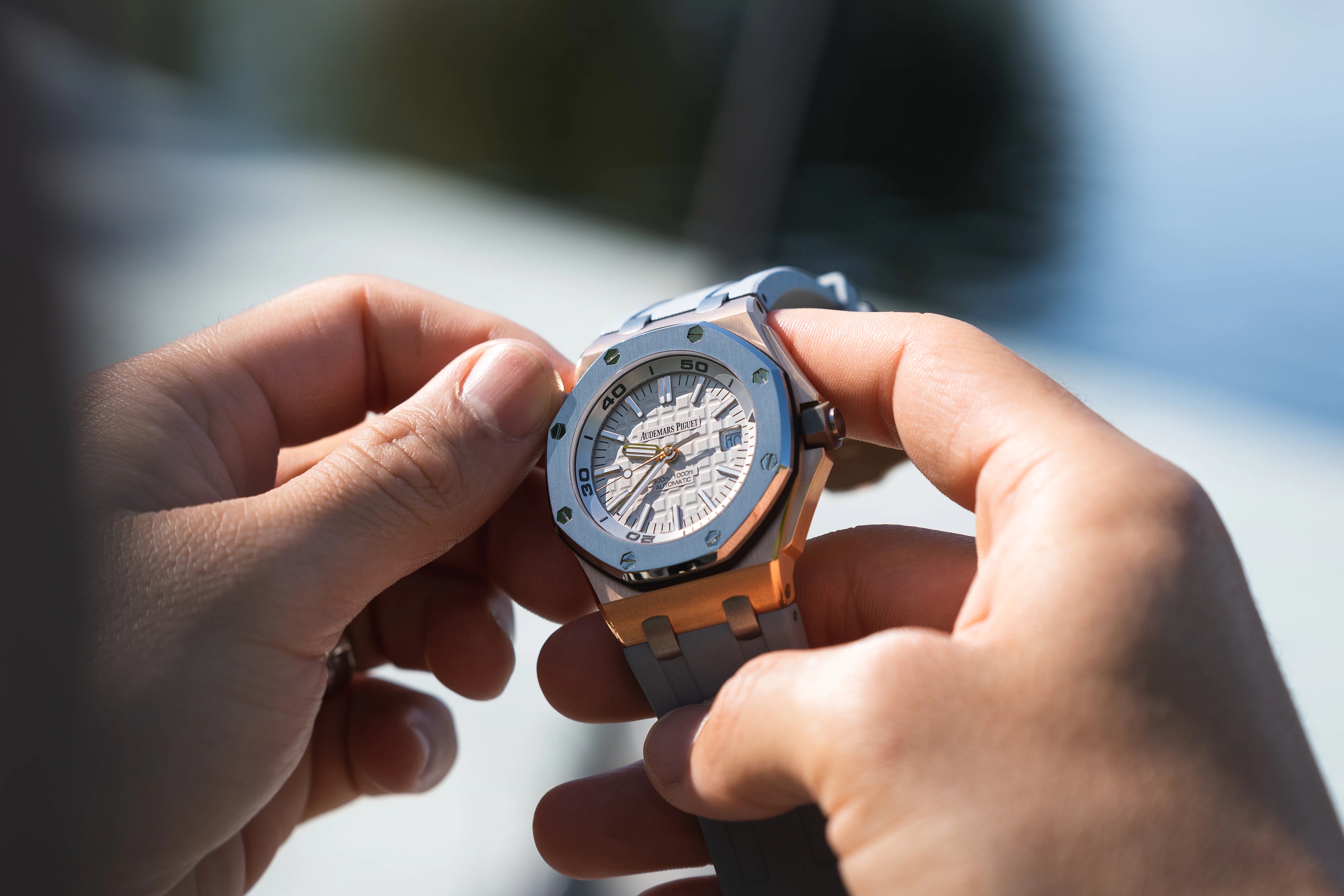 holding watch and rotating bezel