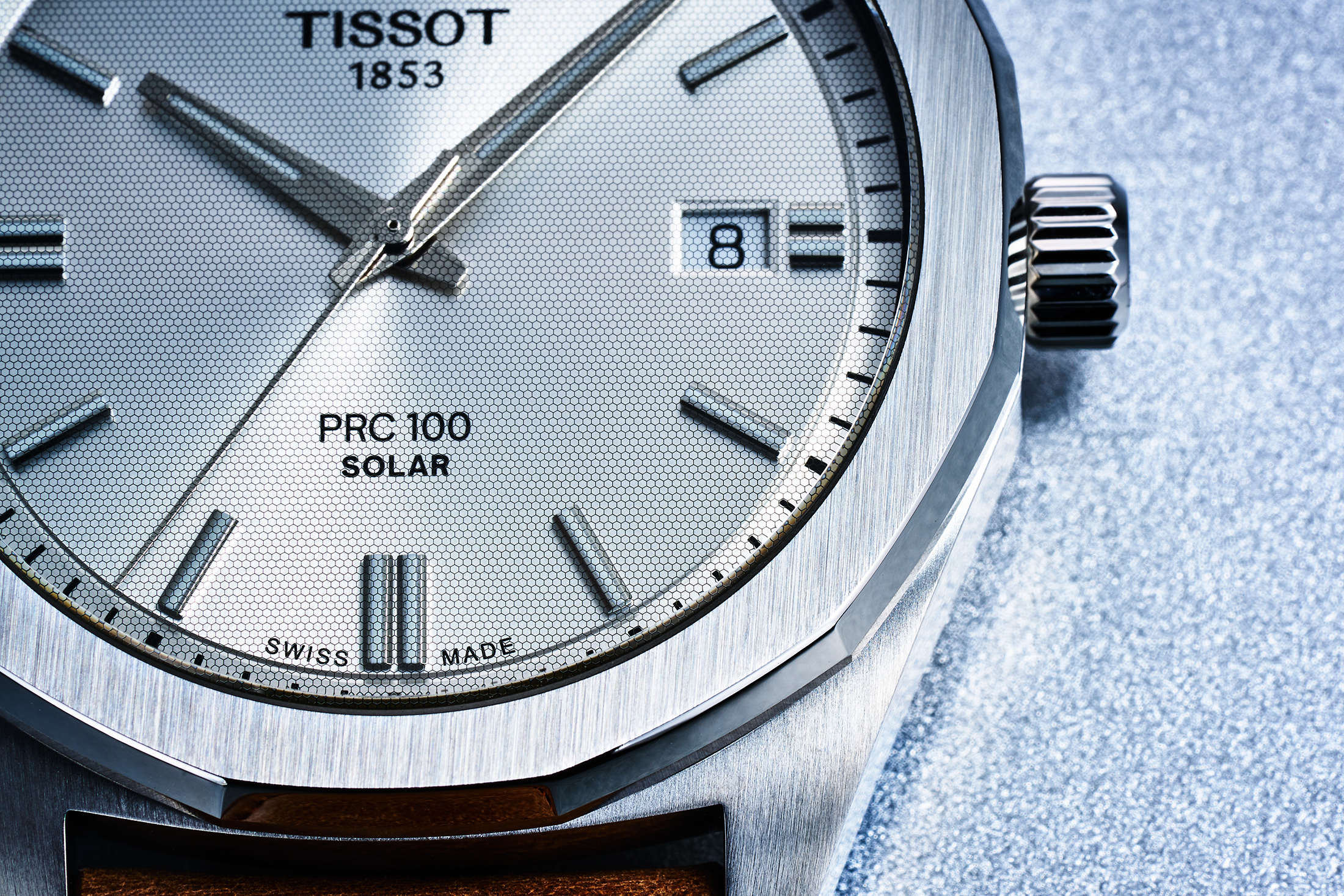Tissot PRC100ソーラー 光の力で駆動するティソの新作 PRC 100 ソーラーを発表