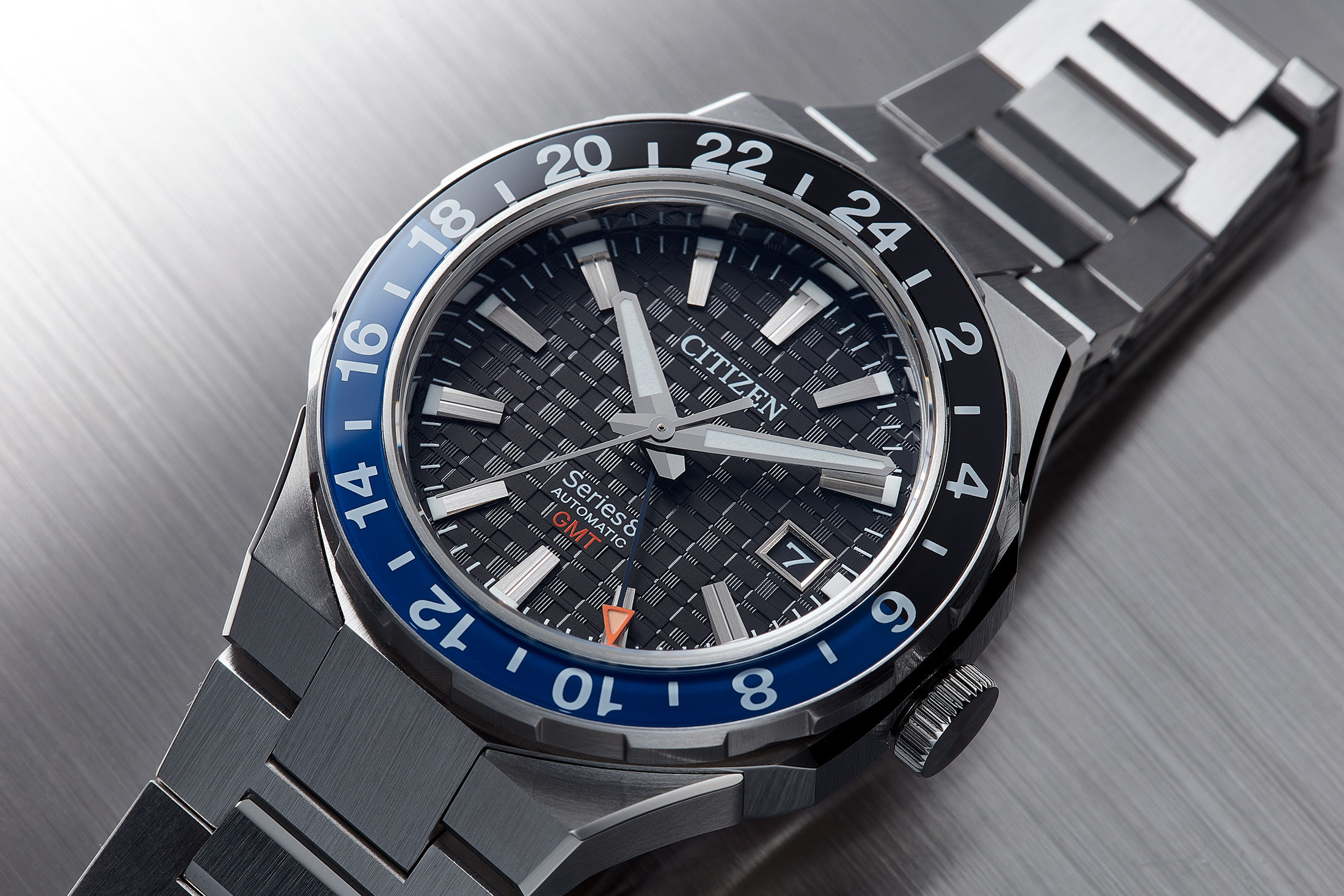 シリーズエイト 880メカニカルのダ文字盤