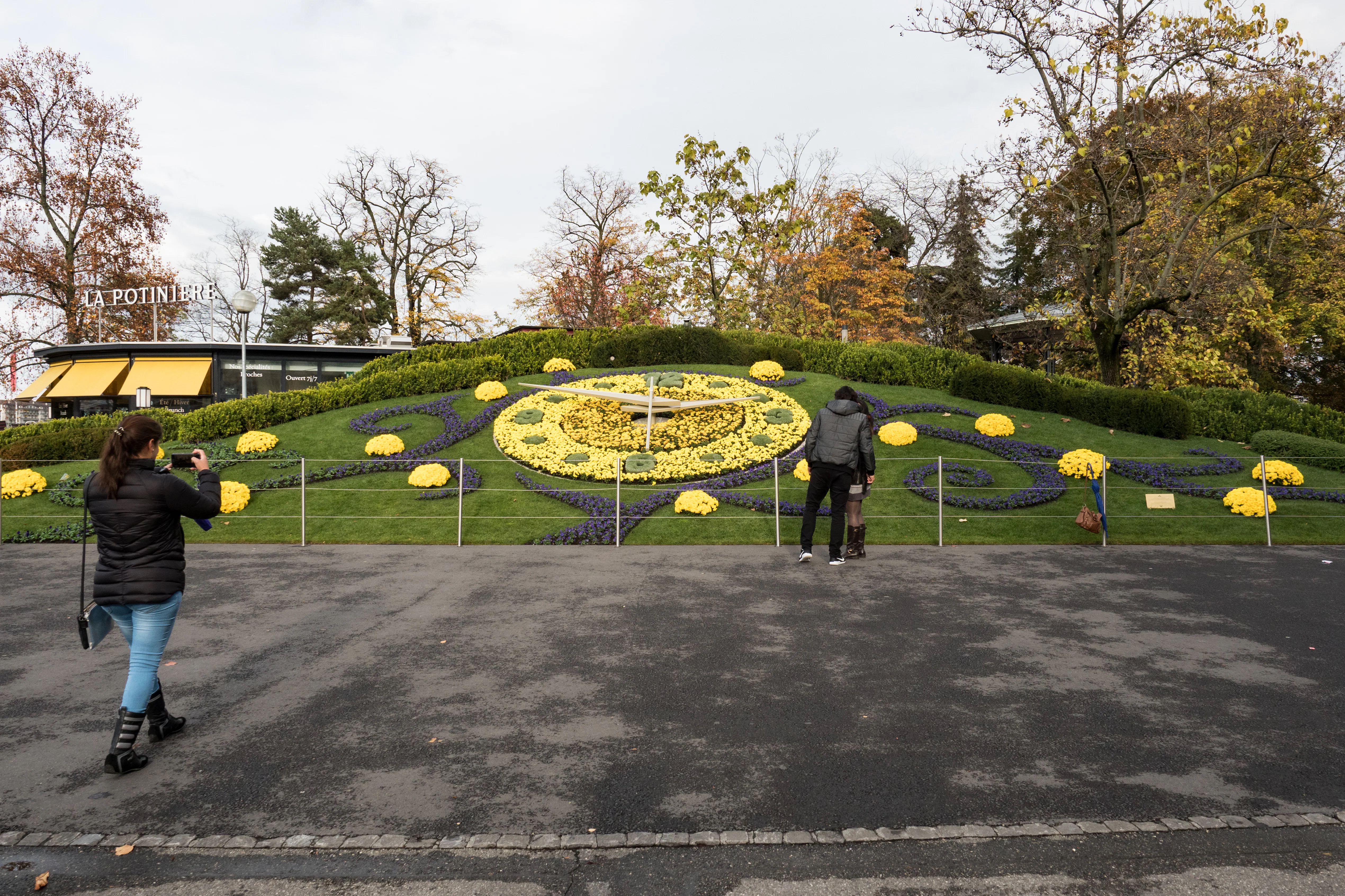 geneva flower clock english garden