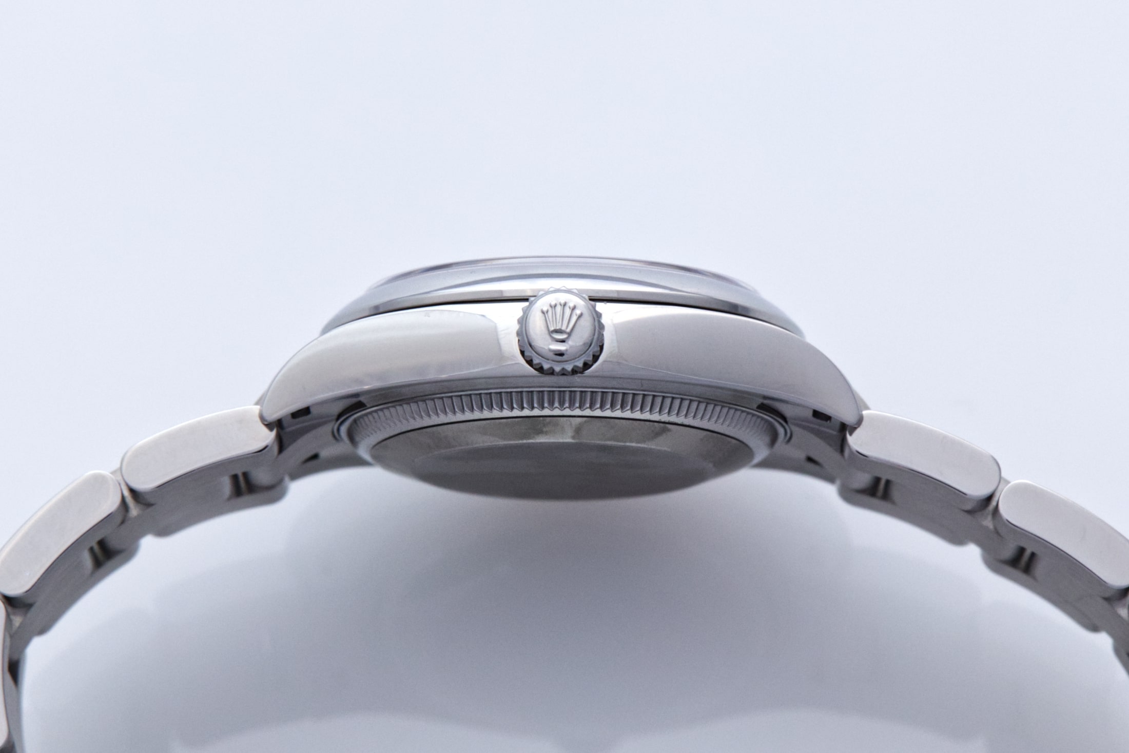 ロレックス　オイスター パーペチュアル 31のケースサイド