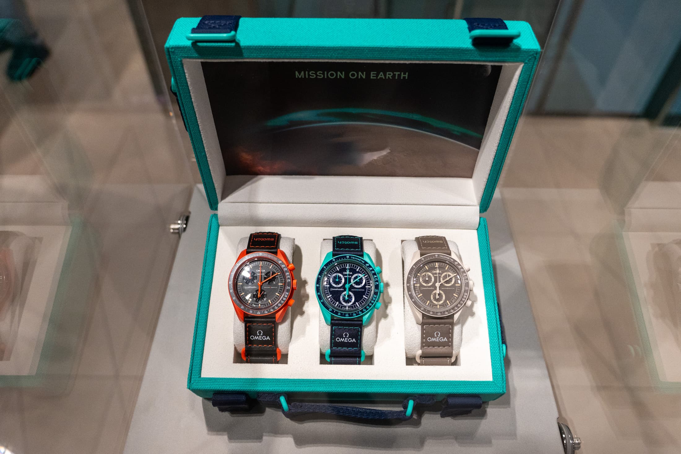 ムーンスウォッチ ミッション・オン・アース