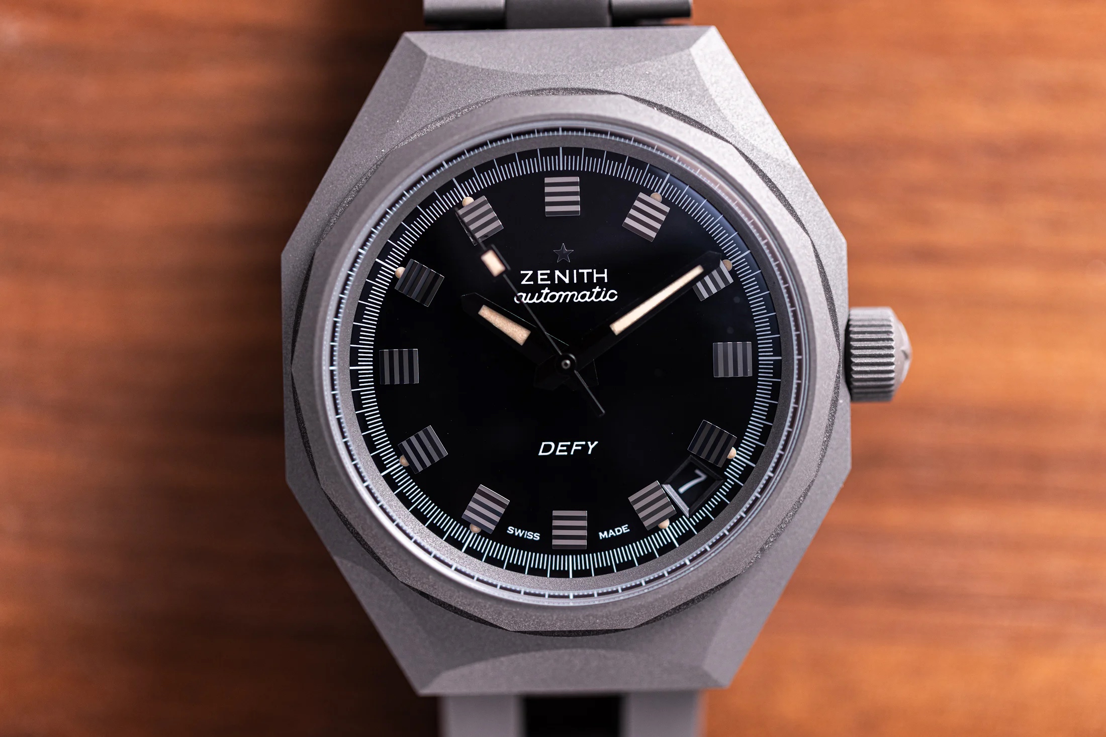 zenith defy revival shadow titanium dial