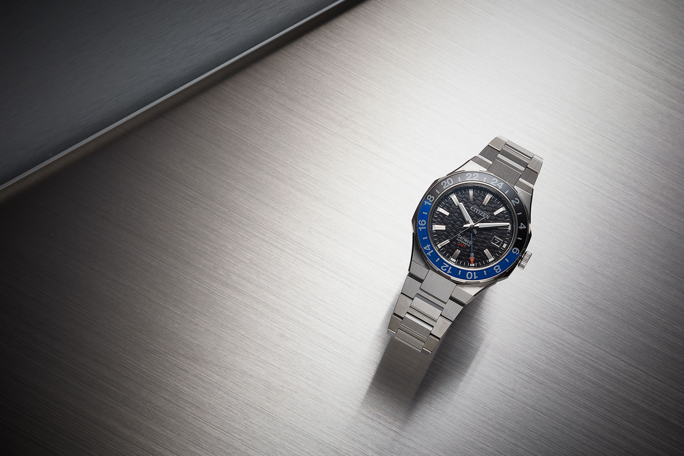 シリーズエイト 880メカニカル（ブラック）