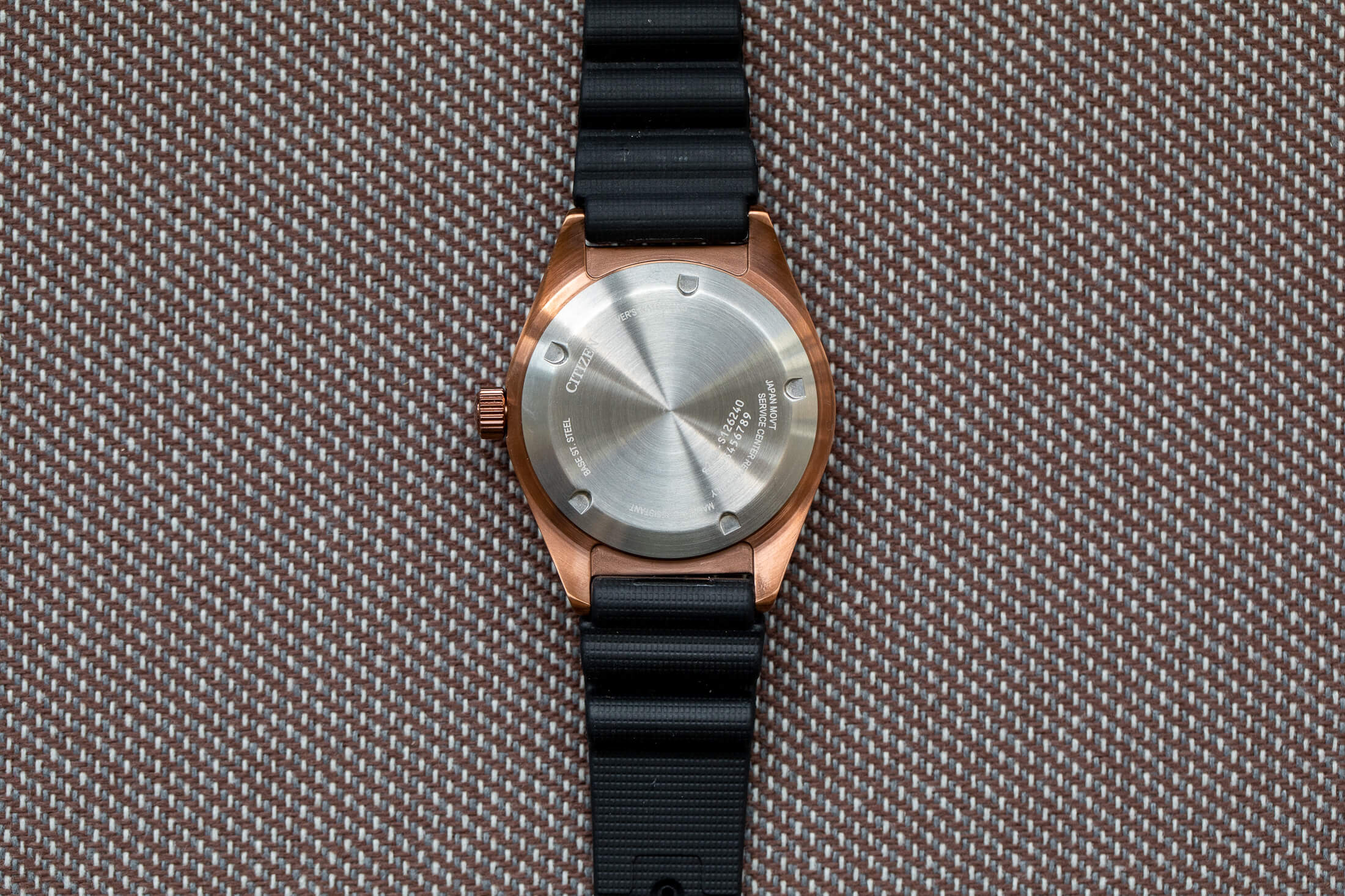 Three On Three: 5万円以下で手に入る夏にぴったりのおすすめ腕時計3選